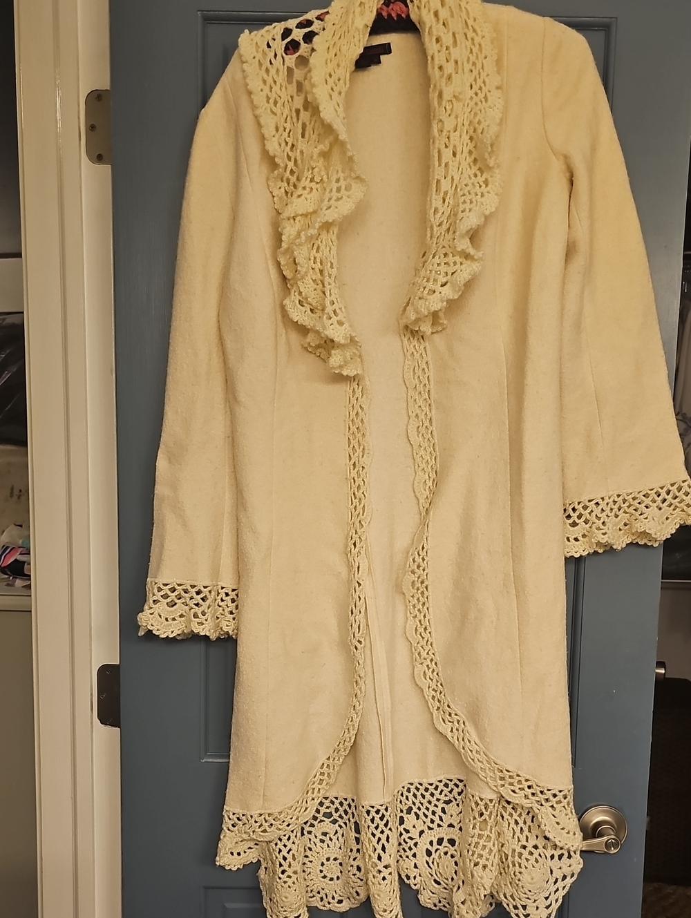 Simon Chang Cream Crochet-Trim Long Cardigan Sweater Medium Vintage Boho